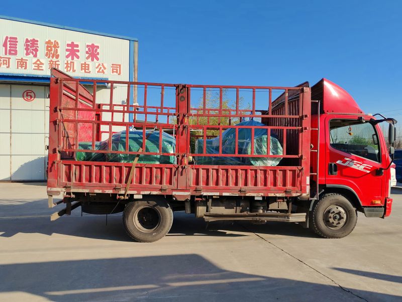 3臺電機專車發貨機械廠